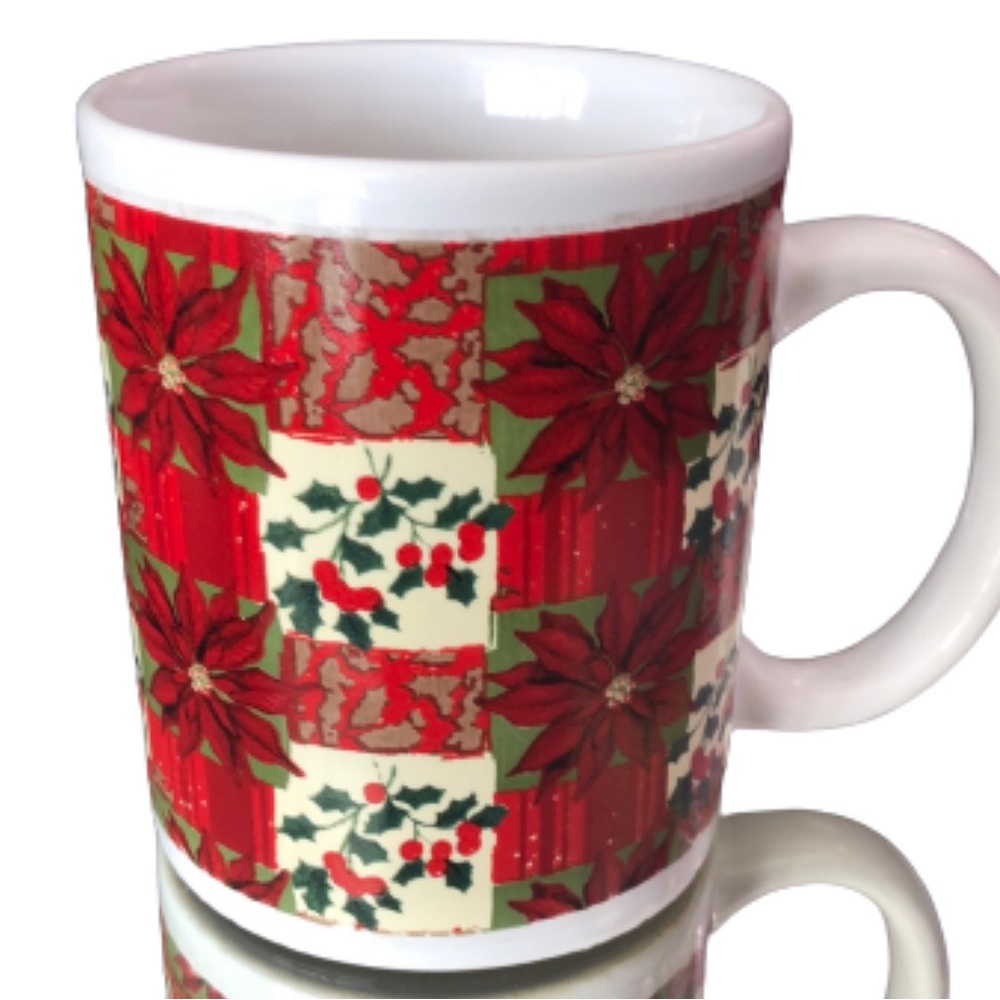 HOLIDAY SEASONS CHRISTMAS COFFEE MUG • POINSETTIAS W HOLLY VINES
